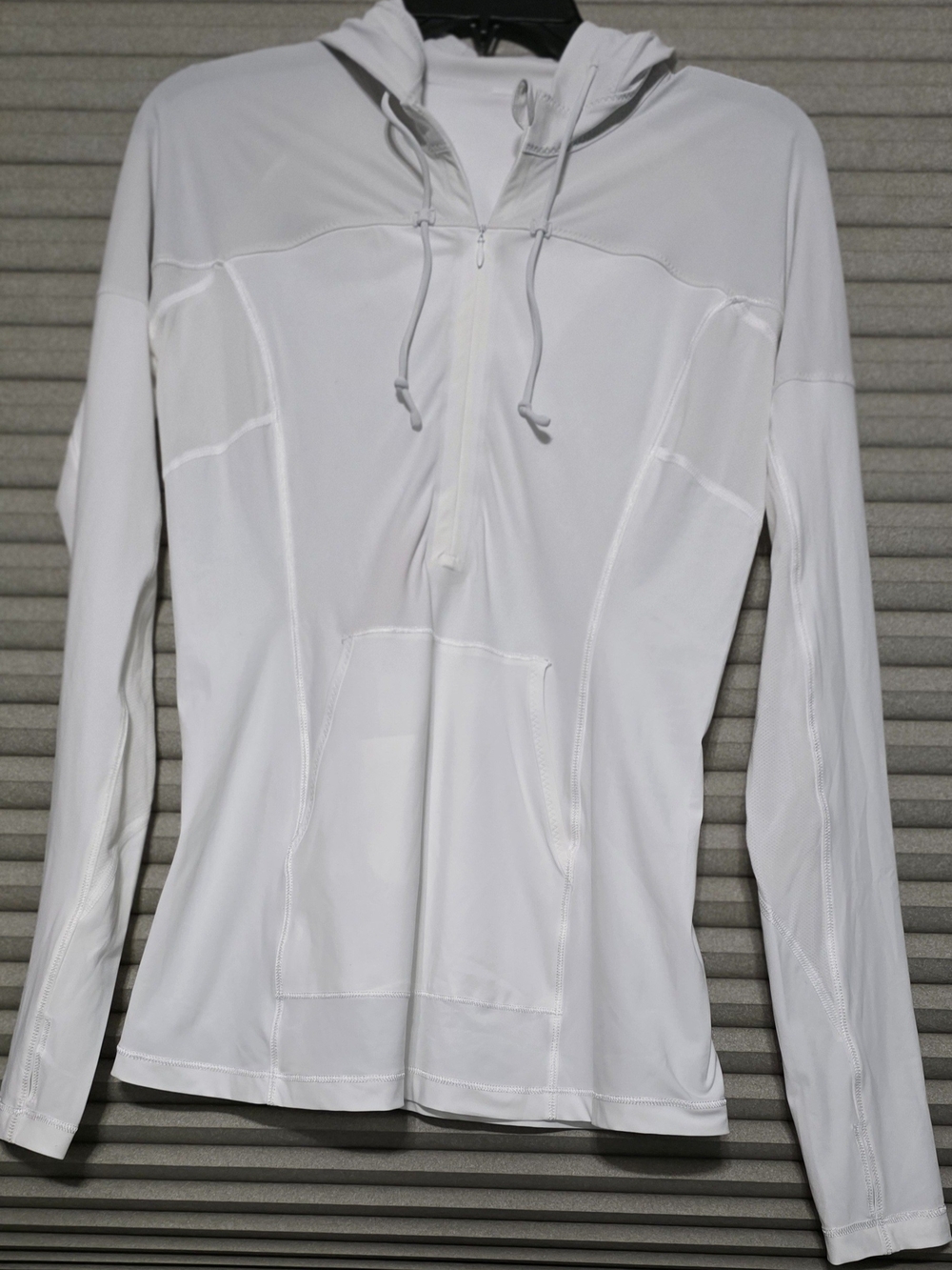 Women's Lululemon White Long-Sleeve Swim Hoodie